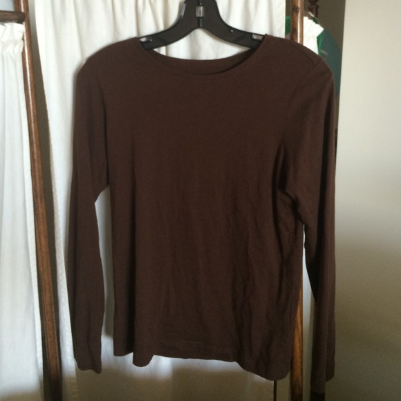 Plain brown long sleeve shirt