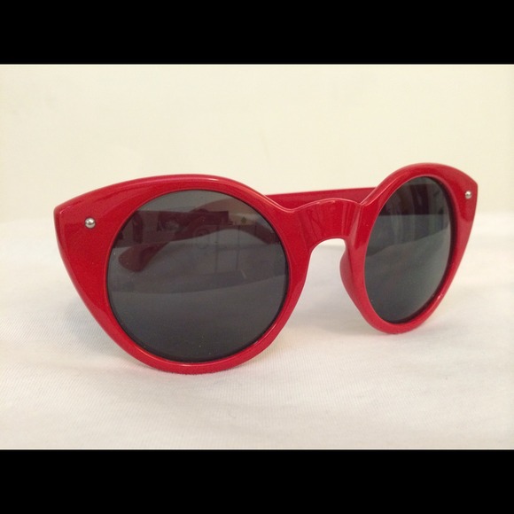 Vintage Red Winged Sun Glasses
