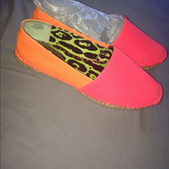 Pink & Orange Rachel Roy's - Picture 3 of 4