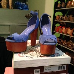 Jeffery Campbell Carmen size 6 with box