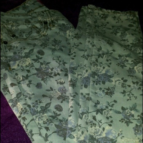 Flower printed jeans