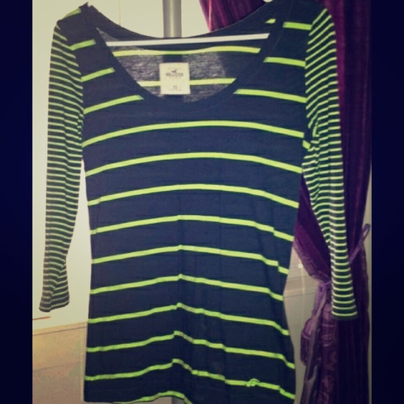 Hollister shirt