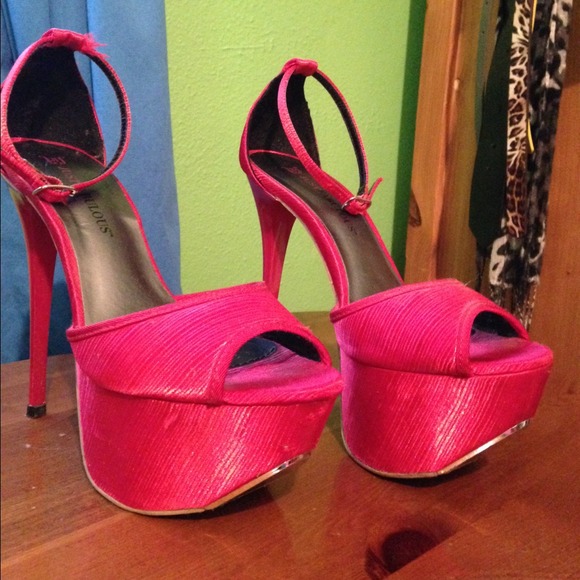 Just Fab Red ankle straps. High Heels size 6.5