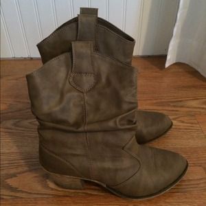 Taupe cowboy boots