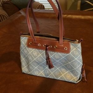 Dooney & Bourke purse