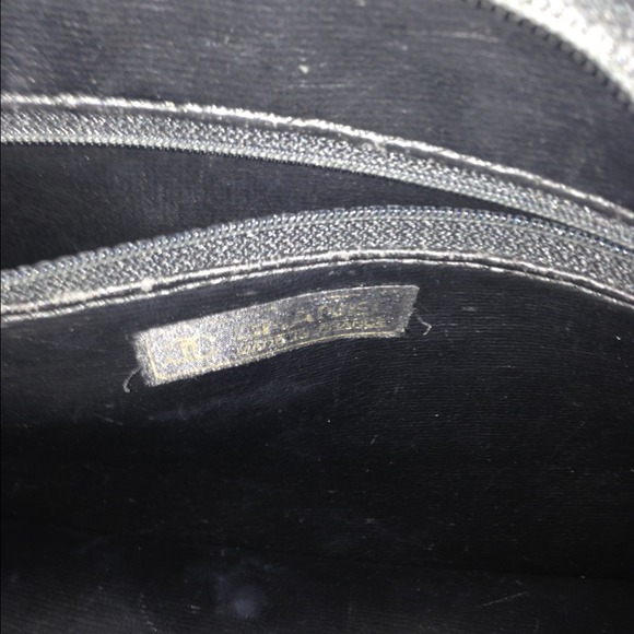 Purse - Picture 1 of 3