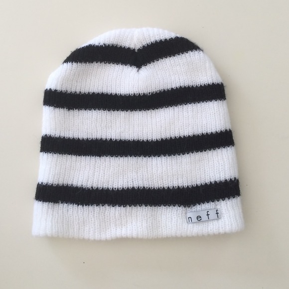 Neff black and white beanie🚫SOLD IN BUNDLE🚫