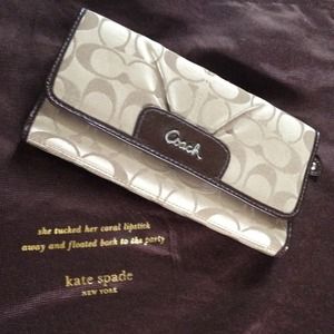 Auth Coach Wallet
