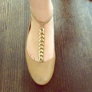 leather flats with gold chain