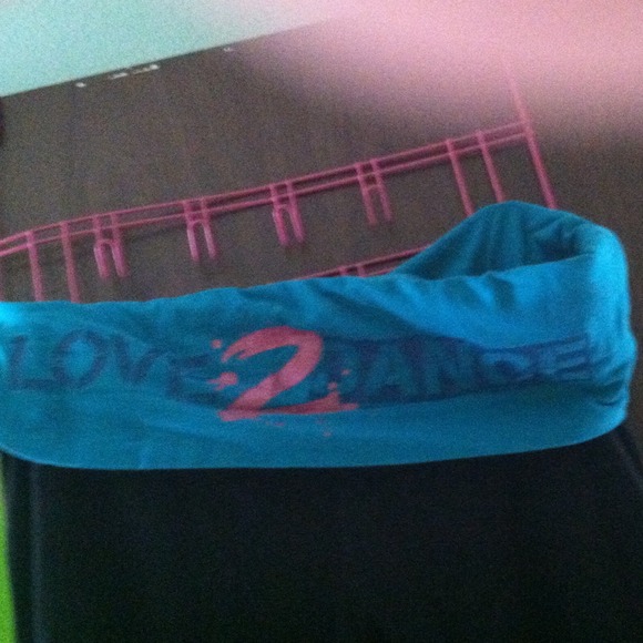 Yoga capris - Picture 2 of 3