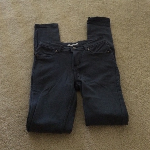 Dark grey thick leggings