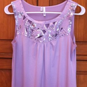 Women's STUDIO Y lavender top. Size medium.