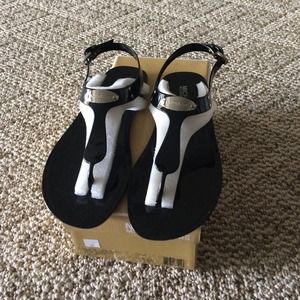 NEW Black Michael Kors Jelly Sandals