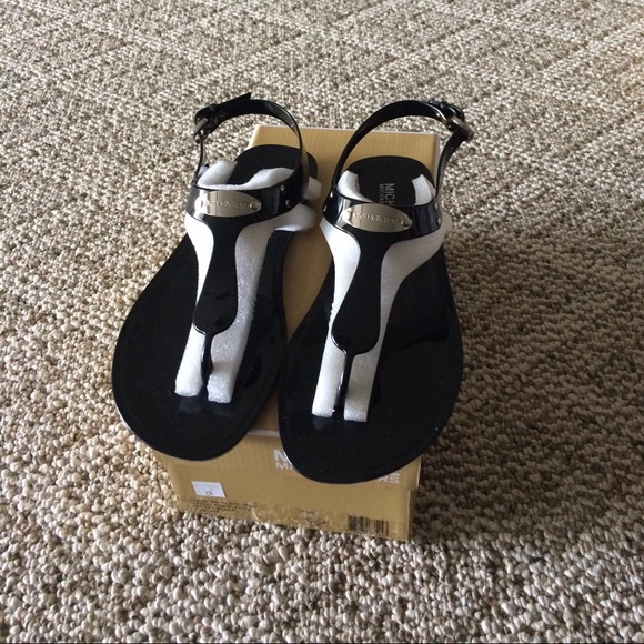 ❌SOLD❌Michael Kors Jelly Sandals