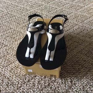 ❌SOLD❌Michael Kors Jelly Sandals