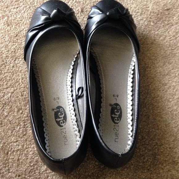 Black flats.  Size 8-8.5