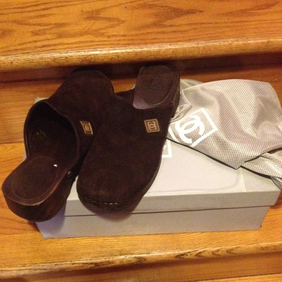 100% authentic Chanel clogs