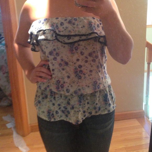 Rue 21 floral strapless shirt