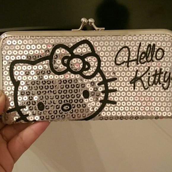 ❌SOLD❌ Hello Kitty Sequin Wallet