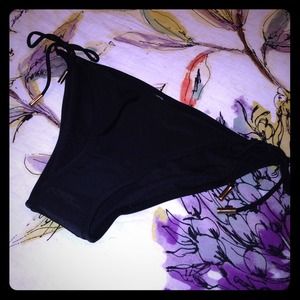 Black bikini bottom! Never worn, with tags!