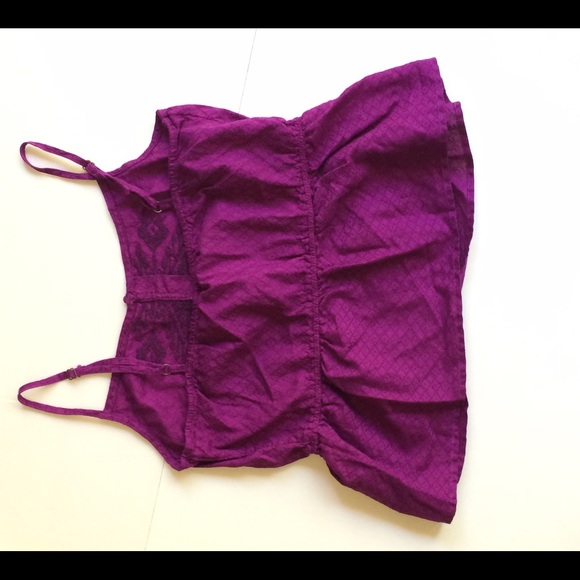 Tribal top - Picture 2 of 4