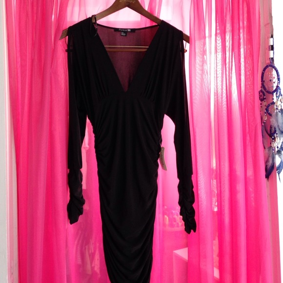 Black tight dress w/ cut outs on sleeves - Picture 1 of 3