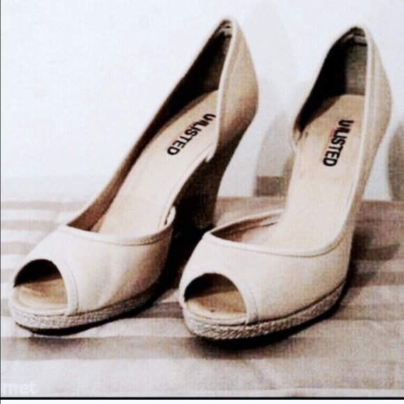 Kenneth Cole Beige Espadrille Wedge Peeps - Picture 1 of 4