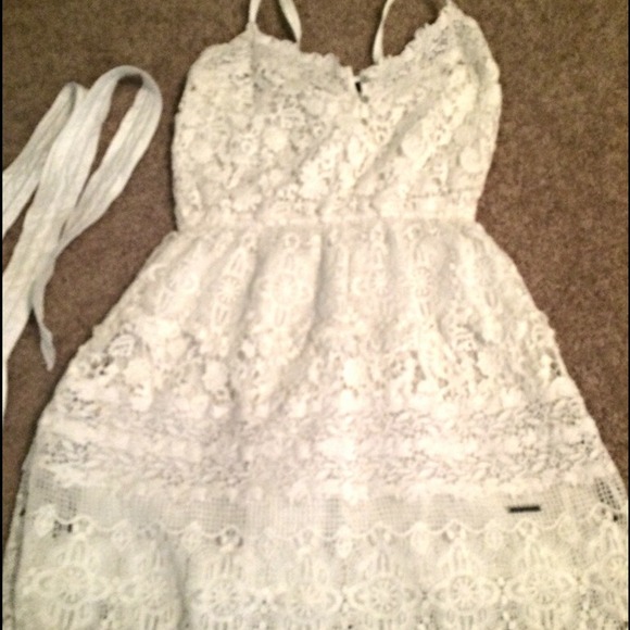 Lace Abercrombie & Fitch dress