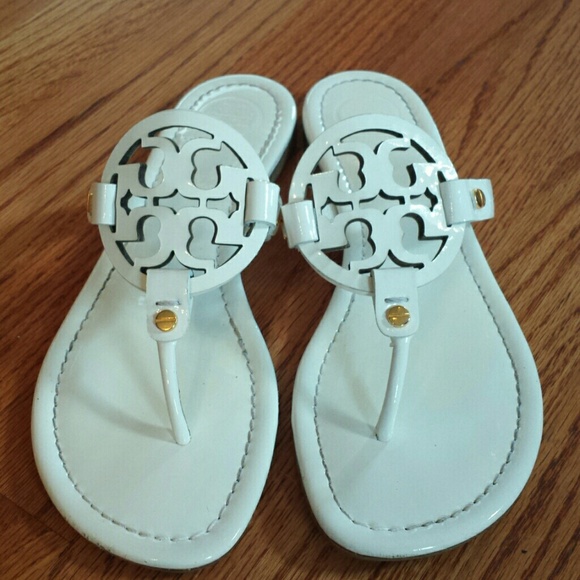 ❌SOLD🚫 Tory Burch Patent Leather Miller Sandals