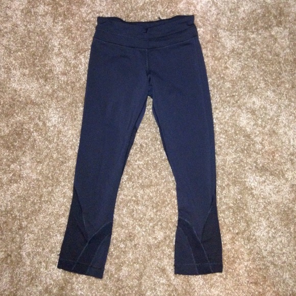 ❌sold❌Lululemon Run Inspire Crop II
