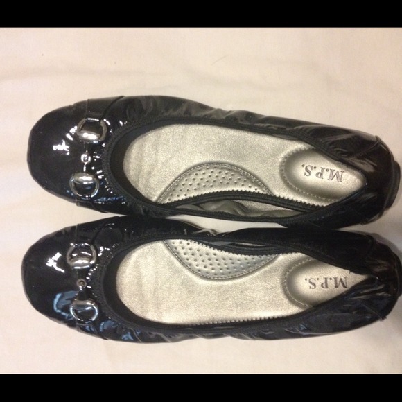 Patent Leather black flats