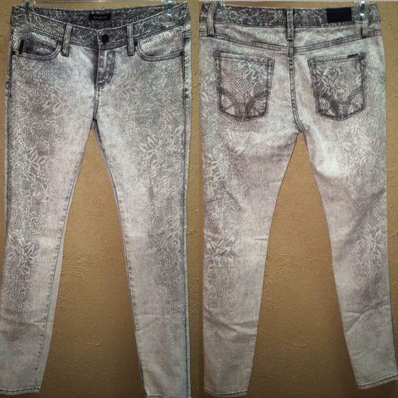 BEBE Jeans