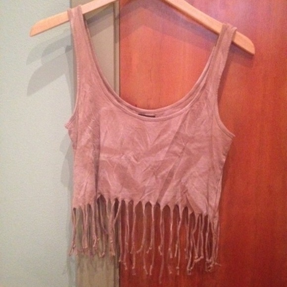 Nollie fringe top