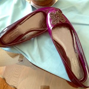 SIMPLYVERA VERA WANG DEEP PURPLE UMBRA FLATS.