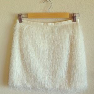 H&M Ivory Skirt Gold backside Zipper