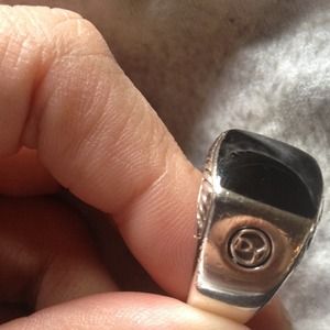 The ring doesn't fit my hubby anymore