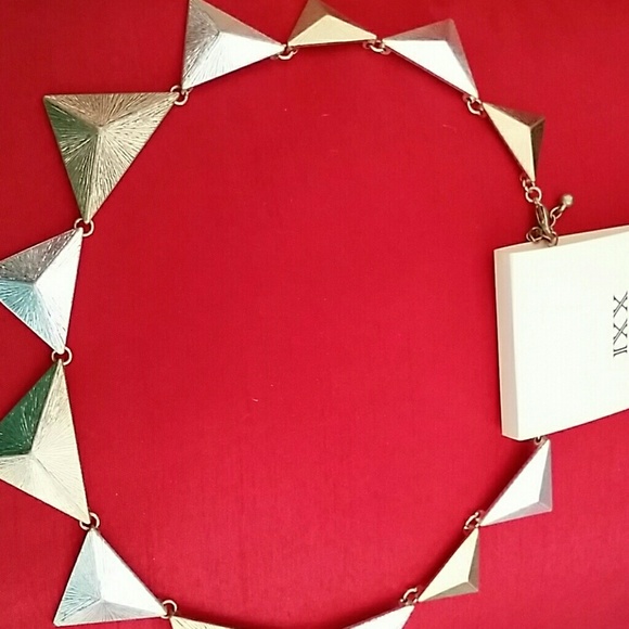 NECKLACE - Picture 2 of 2