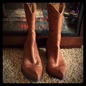 Guess cowboy boots