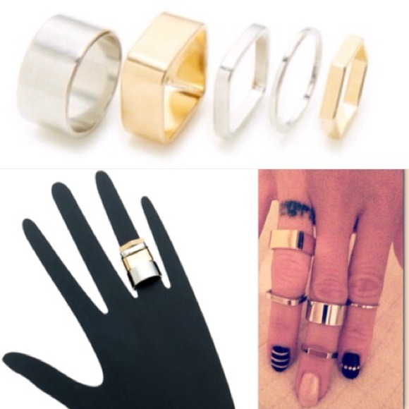 ⭐️SALE⭐️Gold & Silver Nissa 5-ring Set!