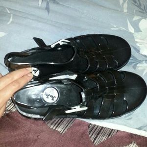 American Apparel Juju jelly sandals