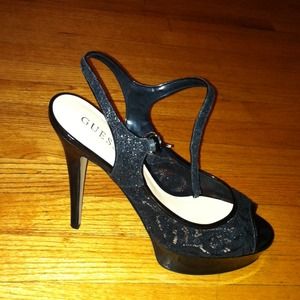 Guess black lace pumps