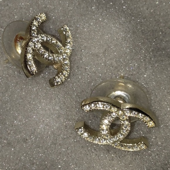 CHANEL Jewelry - crystal chanel earrings