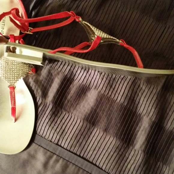 Red Diamond Jeweled sandals, Size 9, NEW - Picture 3 of 4