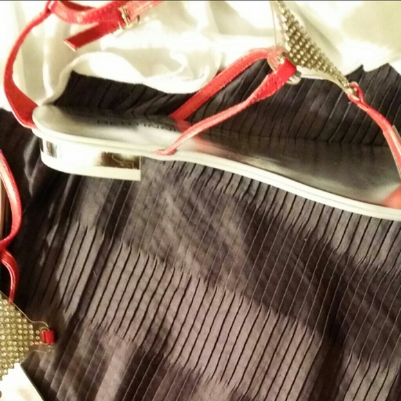 Red Diamond Jeweled sandals, Size 9, NEW - Picture 4 of 4