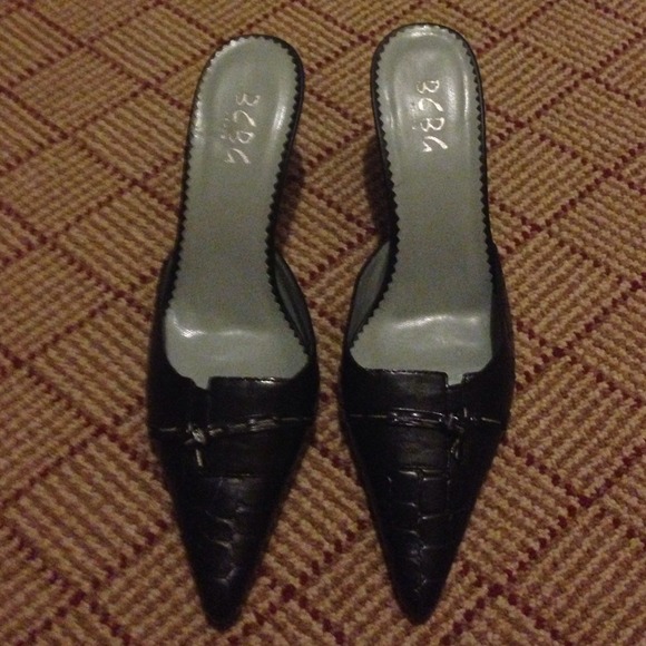 BCBG Paris embossed alligator shoes