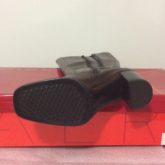 Boots - Picture 3 of 3