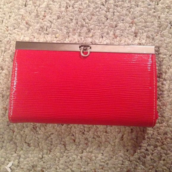 Red Clutch