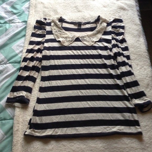 Forever 21 Peter Pan Collar Top