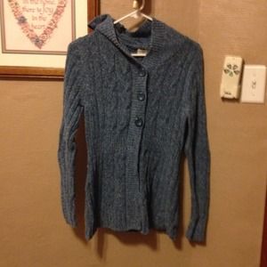 Sweater/jacket w/ hood