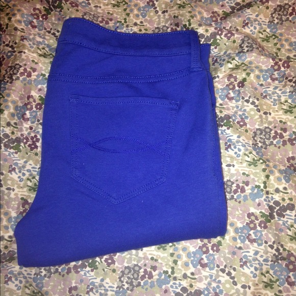 Blue Abercrombie jeggings